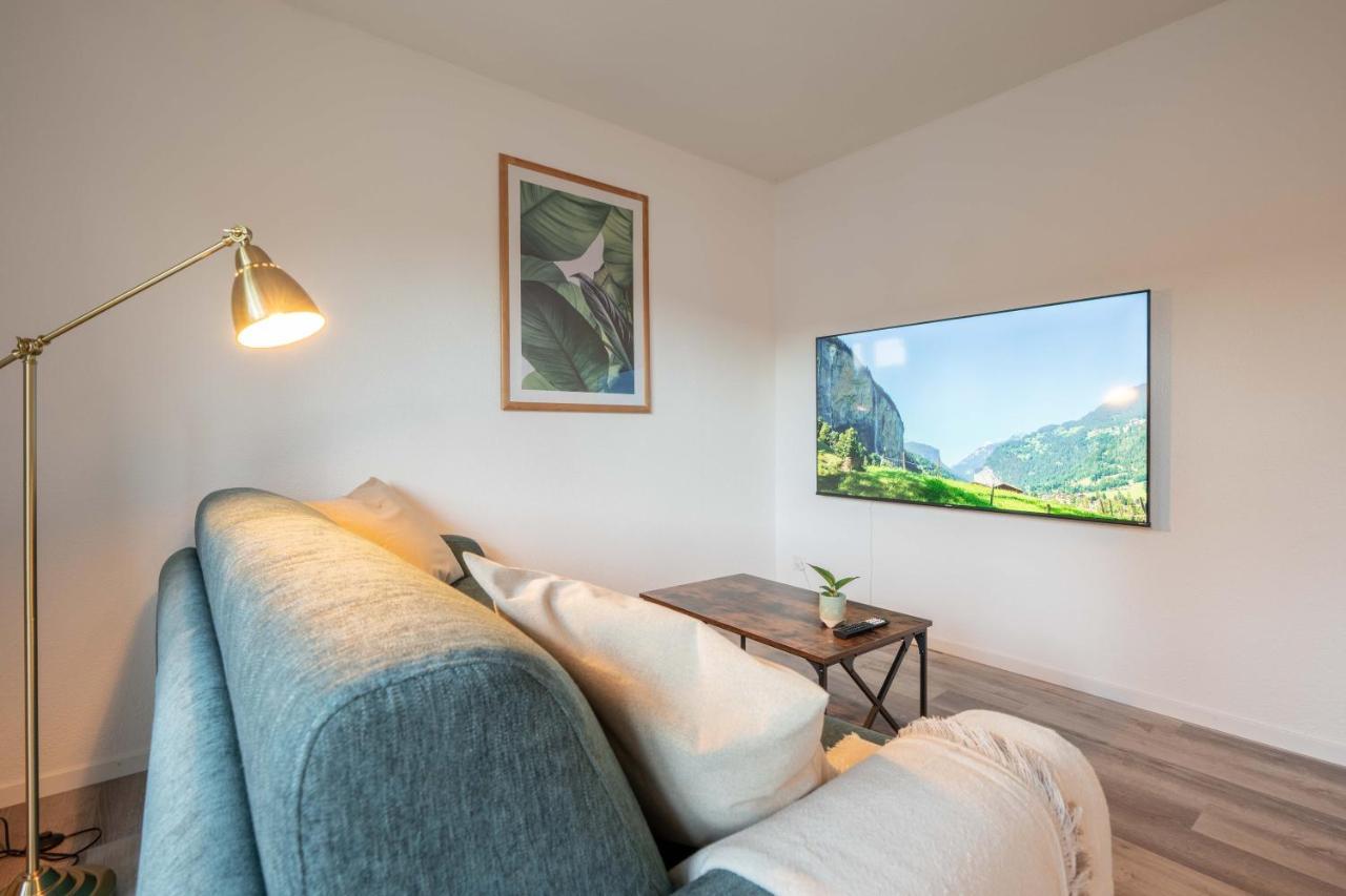 Moderne Wohnung Mit Parkplatz - Top Floor Ostermundigen Екстер'єр фото