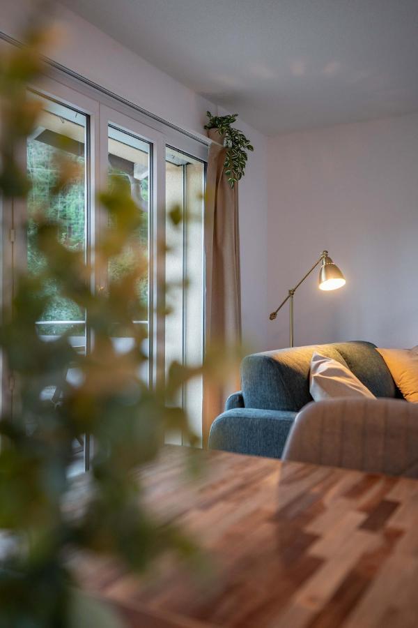 Moderne Wohnung Mit Parkplatz - Top Floor Ostermundigen Екстер'єр фото